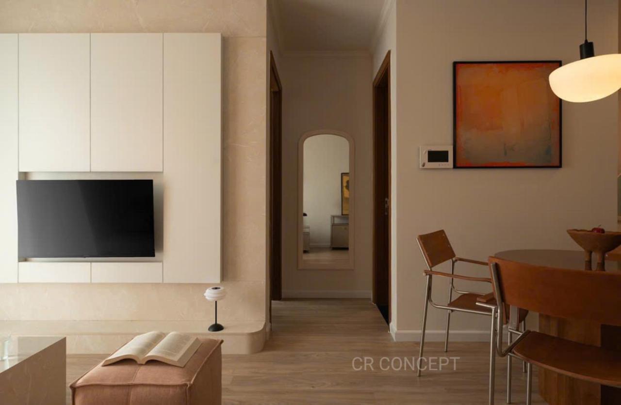 Vinhomes Landmark High-End Apartment By Cr Concept *